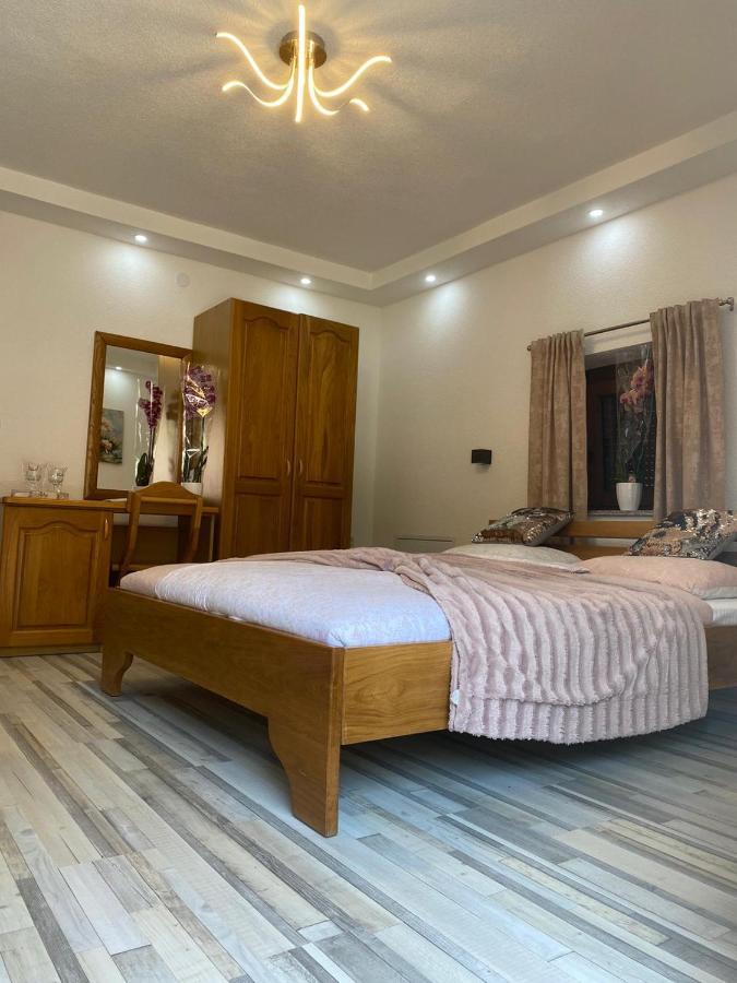 Bed and Breakfast Plitvice Fairytale Plitvička Jezera Exterior foto